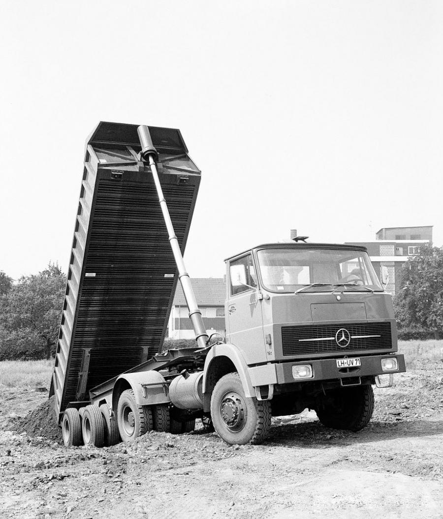  Mercedes-Benz LAPS 1632 1972 года  (фото 1 из 1)